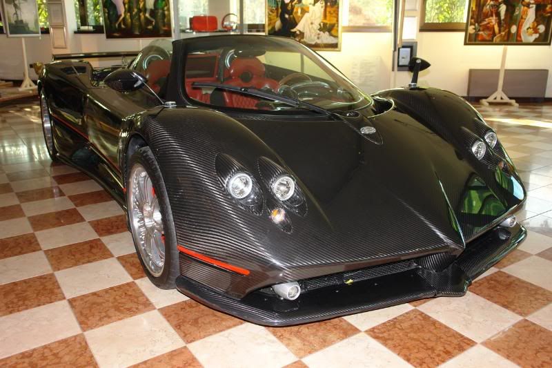 Pagani12.jpg