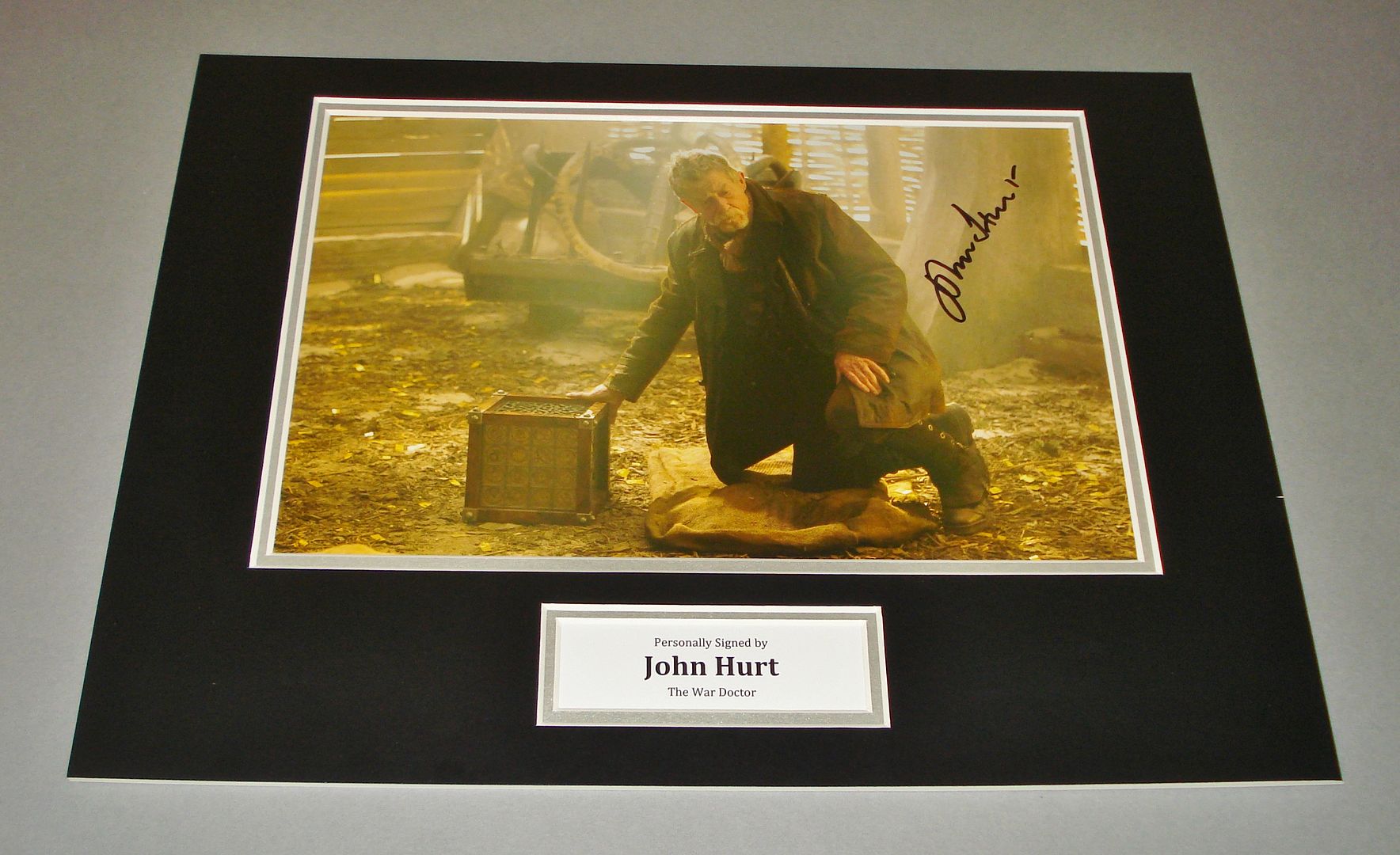 GENUINE HAND SIGNED AUTOGRAPH PHOTO FROM UP NORTH MEMORABILIA