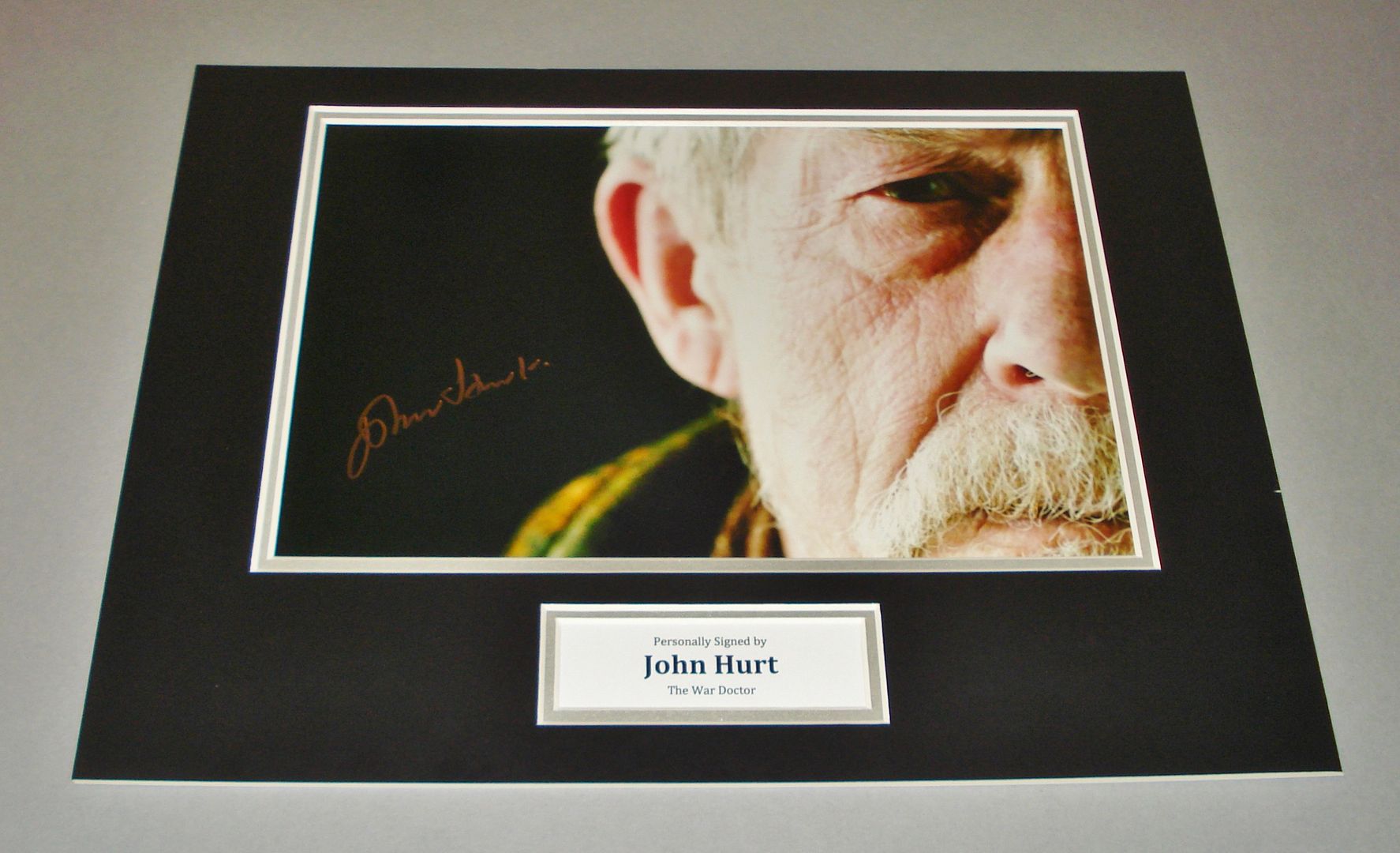 GENUINE HAND SIGNED AUTOGRAPH PHOTO FROM UP NORTH MEMORABILIA
