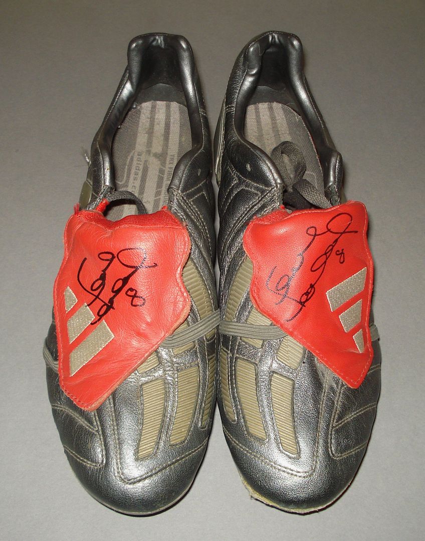 GENUINE HAND SIGNED AUTOGRAPH PHOTO FROM UP NORTH MEMORABILIA