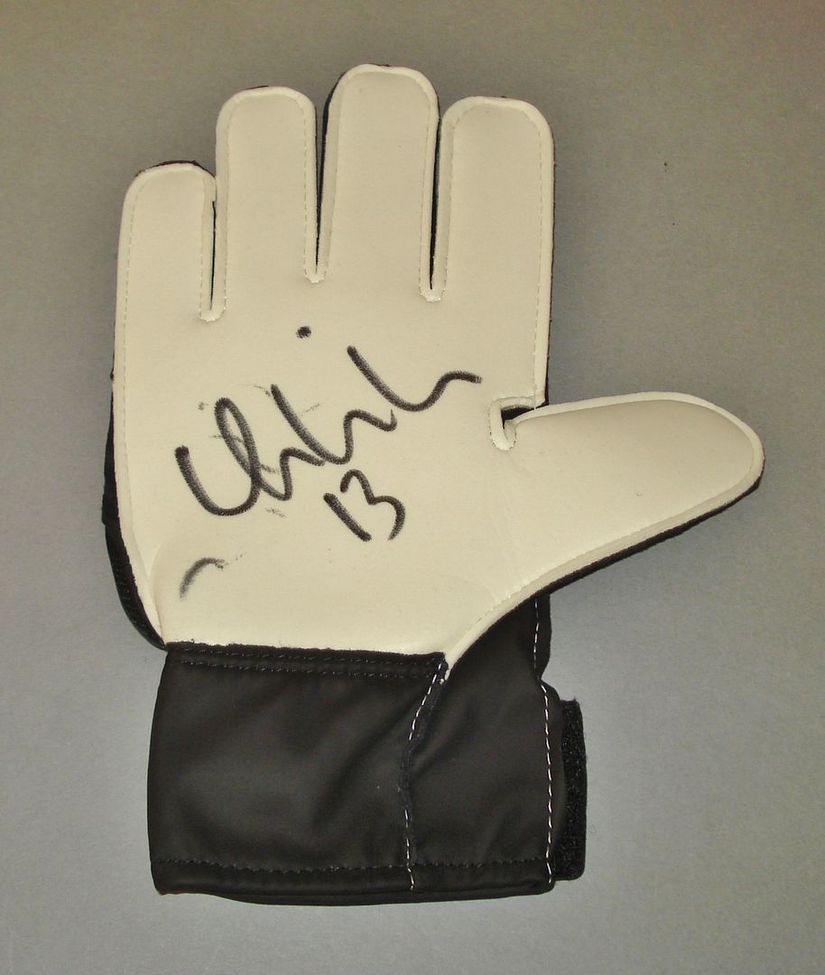 GENUINE HAND SIGNED AUTOGRAPH PHOTO FROM UP NORTH MEMORABILIA