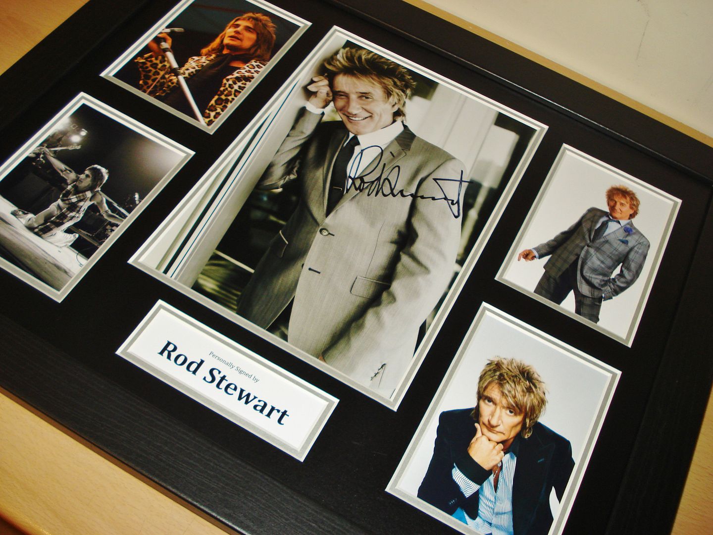 GENUINE HAND SIGNED AUTOGRAPH PHOTO FROM UP NORTH MEMORABILIA