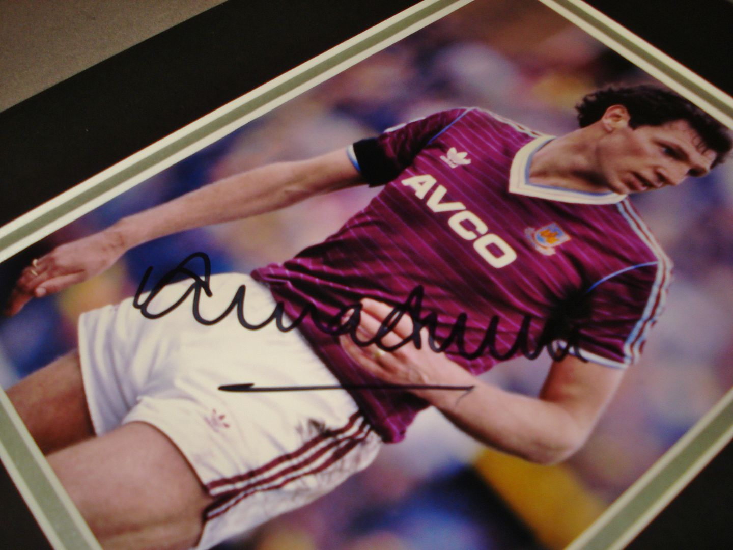 GENUINE HAND SIGNED AUTOGRAPH PHOTO FROM UP NORTH MEMORABILIA