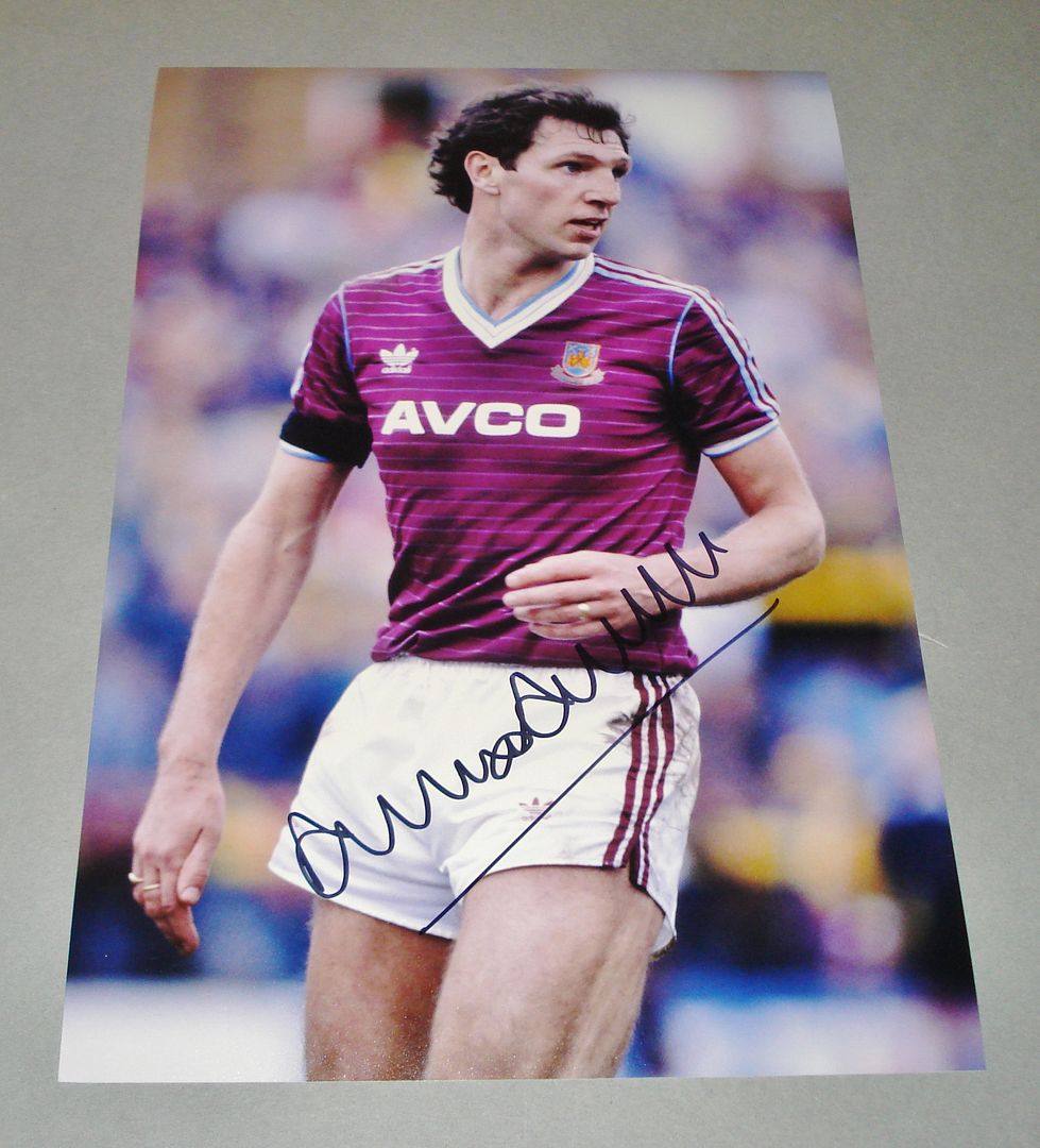 GENUINE HAND SIGNED AUTOGRAPH PHOTO FROM UP NORTH MEMORABILIA