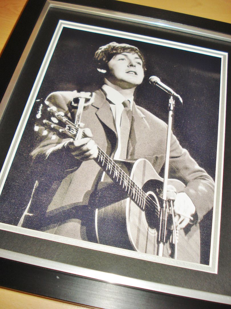 GENUINE HAND SIGNED AUTOGRAPH PHOTO FROM UP NORTH MEMORABILIA