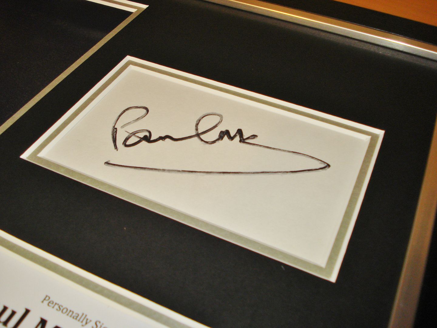 GENUINE HAND SIGNED AUTOGRAPH PHOTO FROM UP NORTH MEMORABILIA