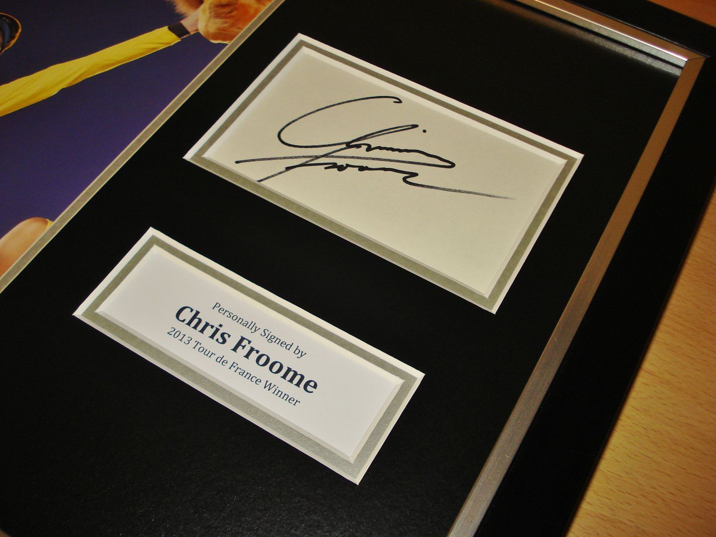GENUINE HAND SIGNED AUTOGRAPH PHOTO FROM UP NORTH MEMORABILIA
