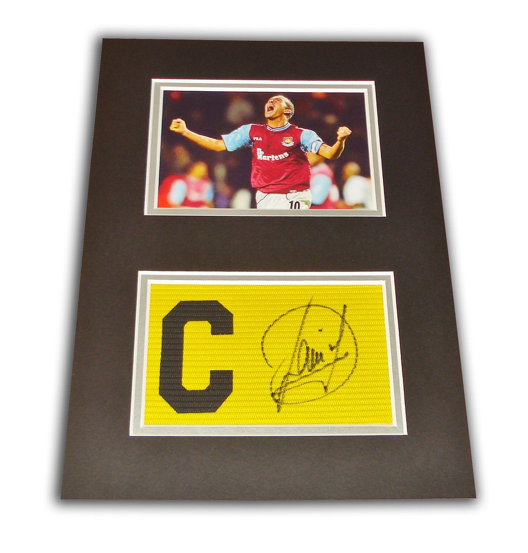 GENUINE HAND SIGNED AUTOGRAPH PHOTO FROM UP NORTH MEMORABILIA