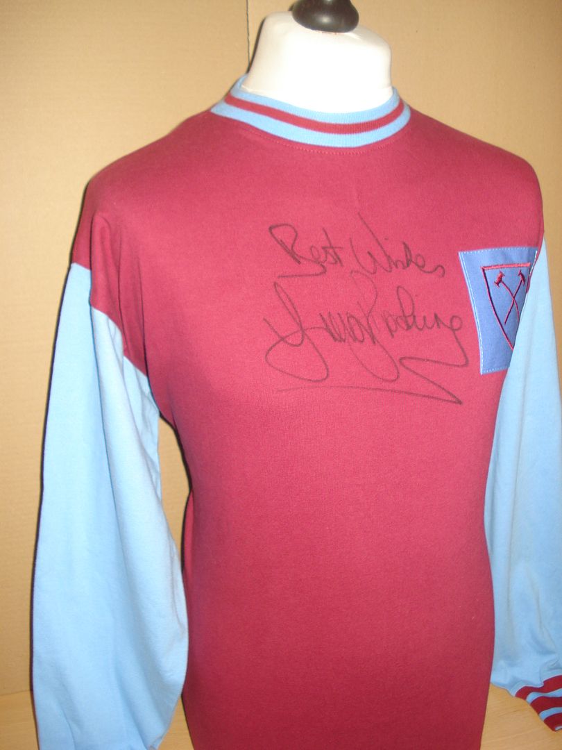 GENUINE HAND SIGNED AUTOGRAPH PHOTO FROM UP NORTH MEMORABILIA