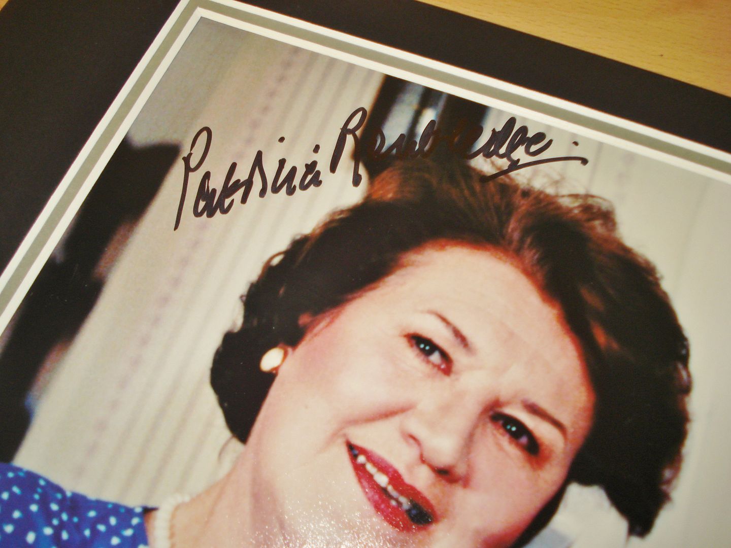 GENUINE HAND SIGNED AUTOGRAPH PHOTO FROM UP NORTH MEMORABILIA