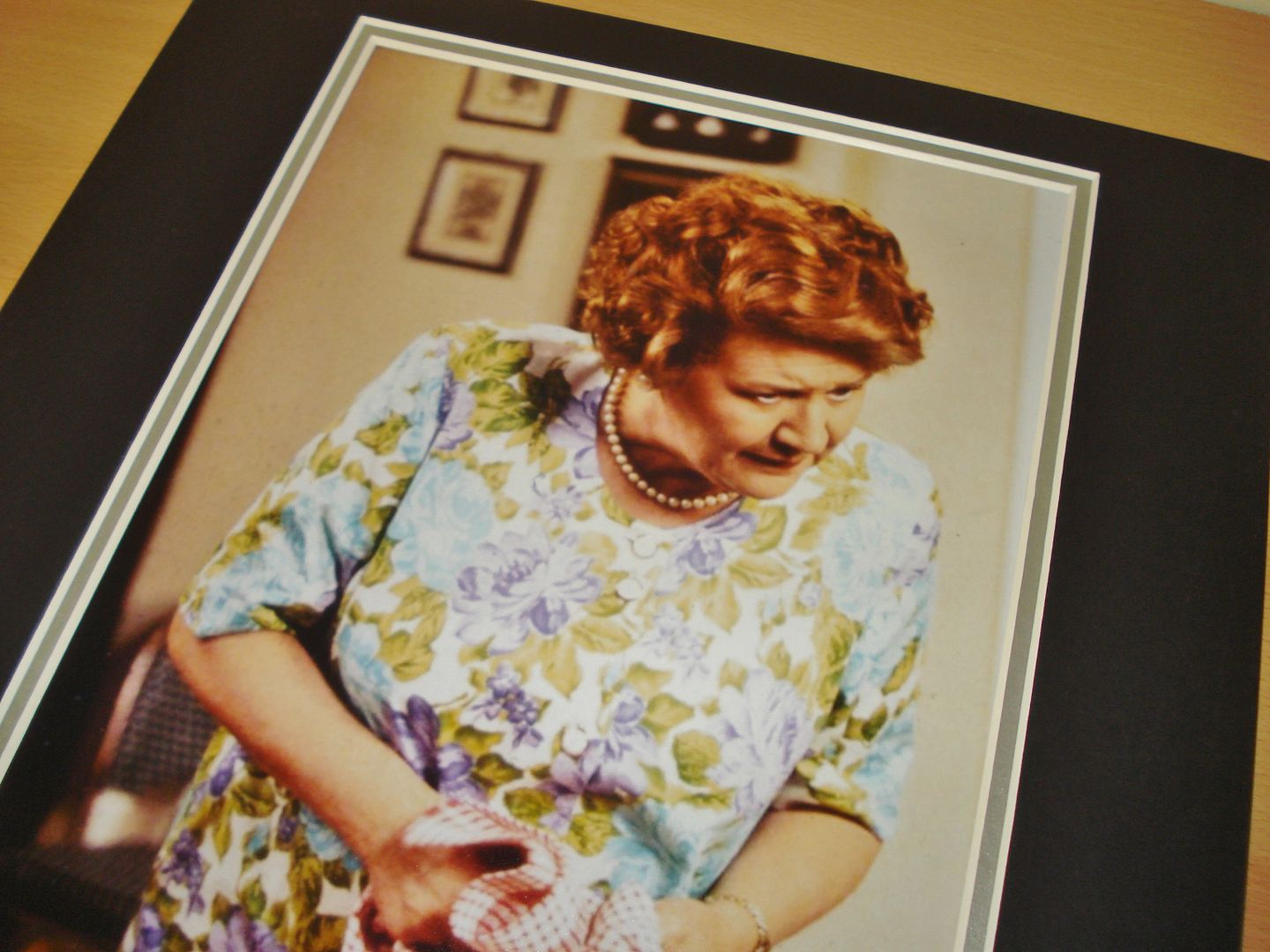 GENUINE HAND SIGNED AUTOGRAPH PHOTO FROM UP NORTH MEMORABILIA