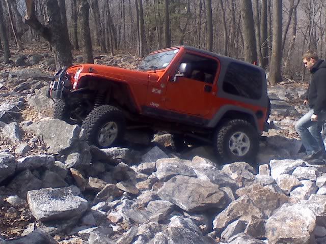 http://i99.photobucket.com/albums/l289/mjw4669/02%20Jeep%20Wrangler%20X/0314091336.jpg