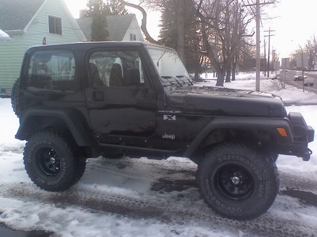 http://i99.photobucket.com/albums/l289/mjw4669/02%20Jeep%20Wrangler%20X/1221071554.jpg