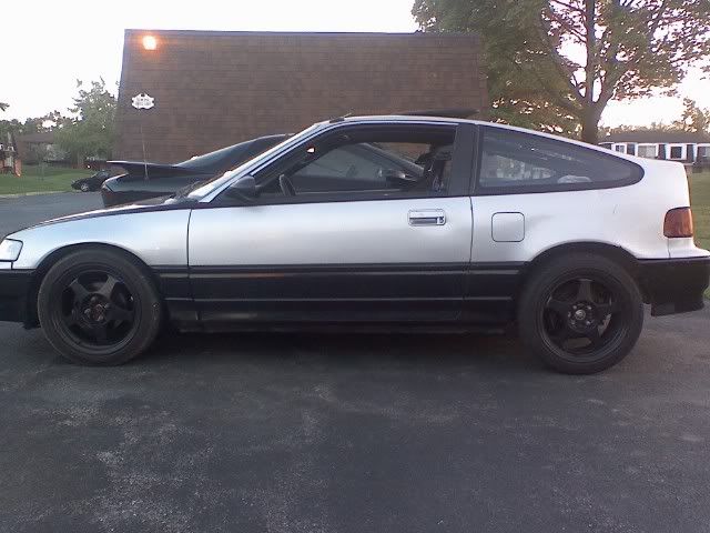 http://i99.photobucket.com/albums/l289/mjw4669/CRX/crx2.jpg