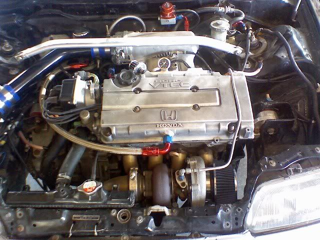 http://i99.photobucket.com/albums/l289/mjw4669/CRX/crx3.jpg