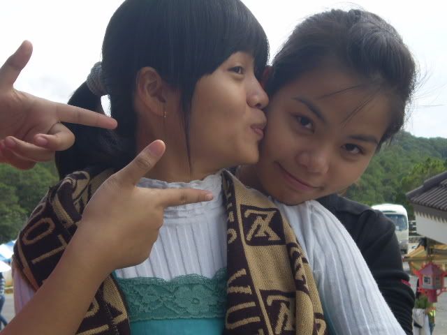 Chị em 5s và Love story: Anh à, thật ra em đẹp là nhờ... make-up.