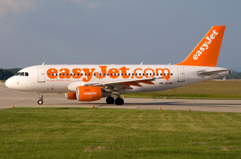 http://i99.photobucket.com/albums/l298/fredseg1/1230-EasyjetA319Geneva22-5-07HB-JZI.jpg