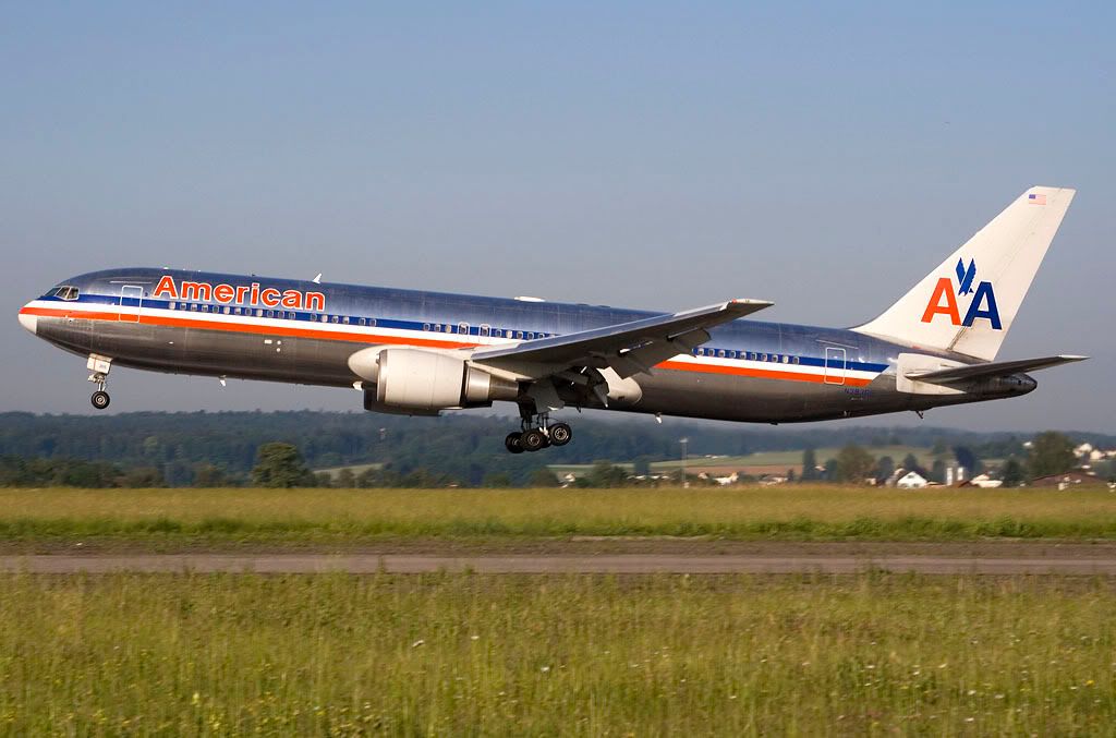 http://i99.photobucket.com/albums/l298/fredseg1/4737-American767Zurich24-5-07N39365.jpg