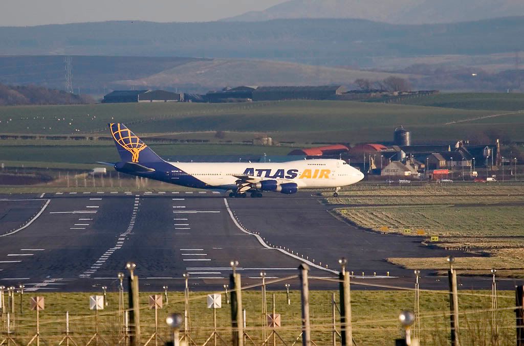 http://i99.photobucket.com/albums/l298/fredseg1/6611-Atlas747Prestwick6-2-07N.jpg