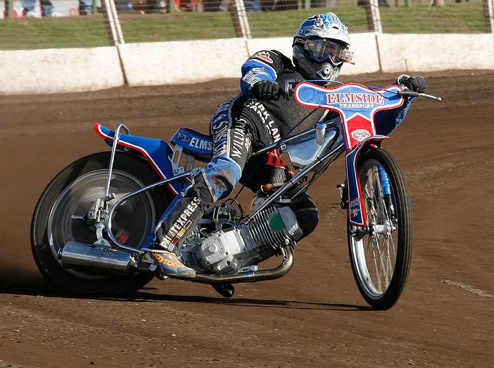 IMAGE: http://i99.photobucket.com/albums/l319/steve70/Speedway3.jpg
