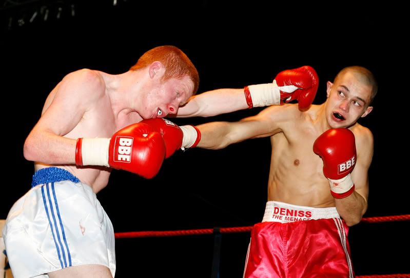 IMAGE: http://i99.photobucket.com/albums/l319/steve70/boxing/_H5K9651.jpg