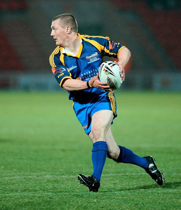 IMAGE: http://i99.photobucket.com/albums/l319/steve70/rugby/PH5K1079.jpg