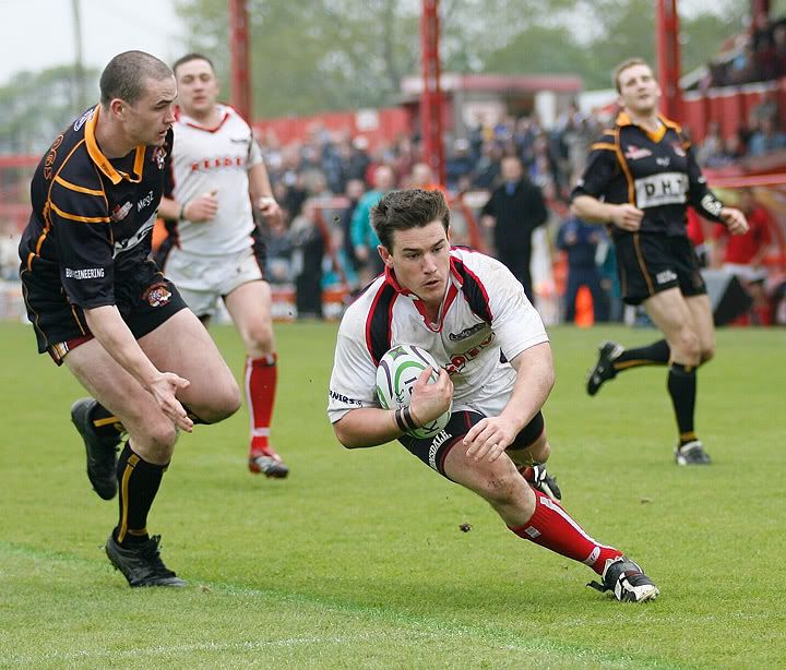 IMAGE: http://i99.photobucket.com/albums/l319/steve70/rugby/_DM20792.jpg
