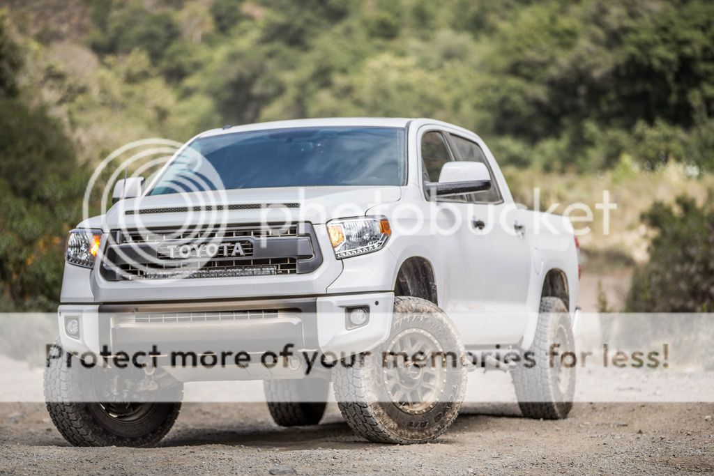 SwaggyVeet's 2016 Tundra CrewMax Limited Super White Build! | Toyota ...