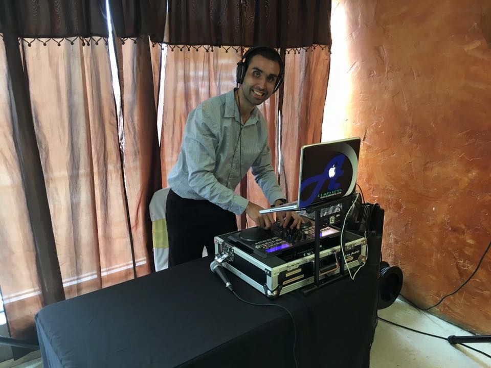 photo DJ Alex Reyes Pancho Villa Hayward CA_zpsspsy1v4h.jpg